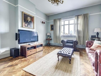 3 Bedroom Flat For Sale In Fulham Broadway, London