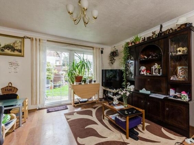 3 Bedroom House For Sale In Beckton, London