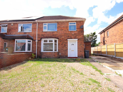 3 Bedroom Semi-detached House For Rent In Acomb