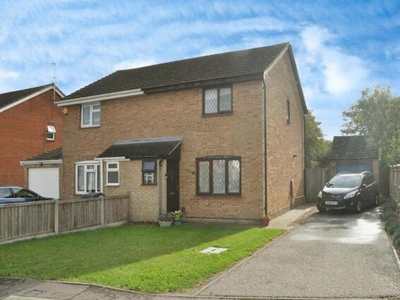 3 Bedroom Semi-detached House For Sale In Newlands Spring, Chelmsford