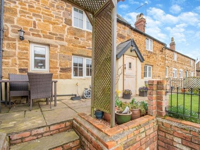 3 Bedroom Semi-detached House For Sale In Uppingham