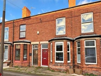 3 Bedroom Terraced House For Sale In Beeston