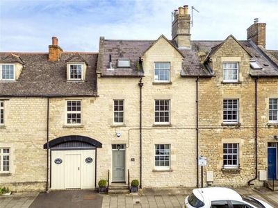 3 Bedroom Terraced House For Sale In Woodstock, Oxfordshire