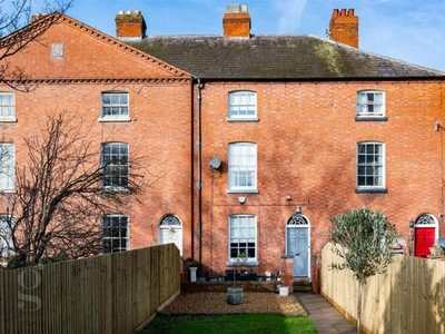 3 Bedroom Town House For Sale In Hereford