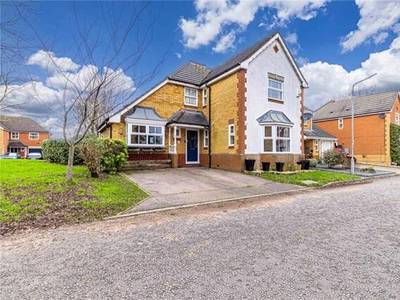 4 Bedroom Detached House For Sale In Edlesborough