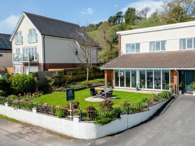 4 Bedroom Detached House For Sale In Erw Hir, Llantrisant
