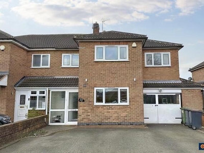 4 Bedroom Semi-detached House For Sale In Nuneaton