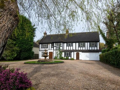 4 Bedroom Village House For Sale In Solihull, Warwickshire