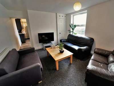7 Bedroom House For Rent In West Bridgford, Nottingham