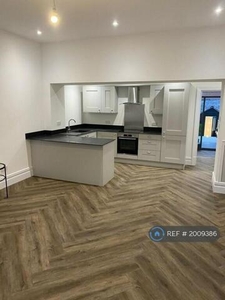 1 Bedroom Flat For Rent In Altrincham
