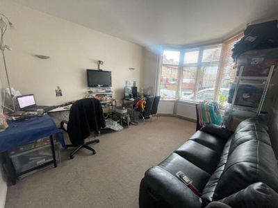1 Bedroom Flat For Rent In Harrow, Middlesex