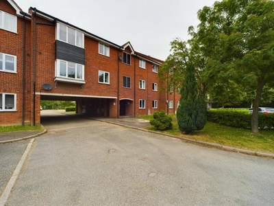 1 Bedroom Flat For Sale In Hitchin