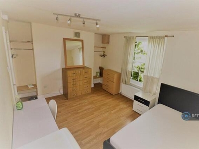 1 Bedroom House Share For Rent In New Cross Gate