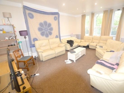 14 Bedroom Detached House For Rent In Leeds, West Yorkshire