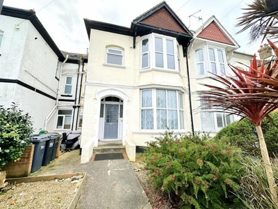 2 Bedroom Apartment For Rent In Bexhill-on-sea