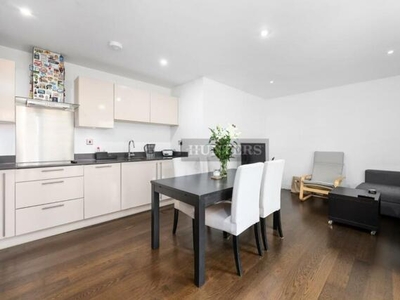 2 Bedroom Apartment For Rent In Freda Street, London