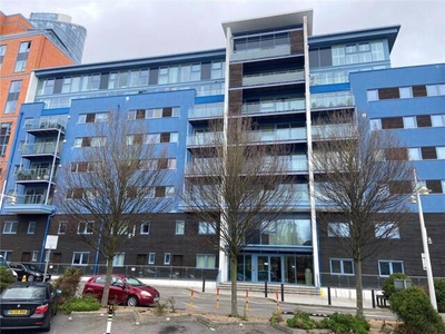 2 Bedroom Apartment For Rent In Portsmouth, Hampshire