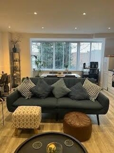 2 Bedroom Apartment For Rent In Wokingham, Berkshire