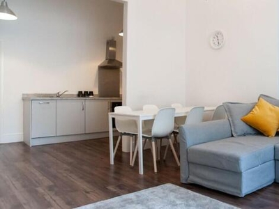 2 Bedroom Apartment For Sale In 14 Colquitt Street, Liverpool