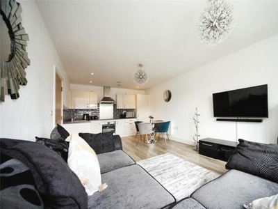 2 Bedroom Apartment For Sale In Hemel Hempstead, Hertfordshire