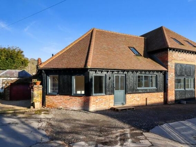 2 Bedroom Barn Conversion For Sale In Pednor Road, Buckinghamshire