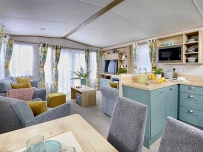 2 bedroom caravan for sale Christchurch, BH23 4HP