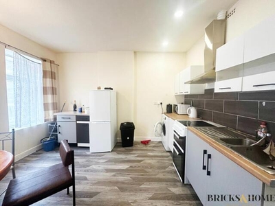 2 Bedroom Flat For Rent In A Nelson Street