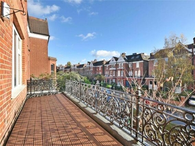 2 Bedroom Flat For Rent In South Hampstead
