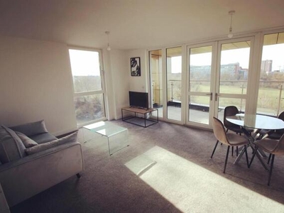 2 Bedroom Flat For Sale In Salford, Greater Manchester