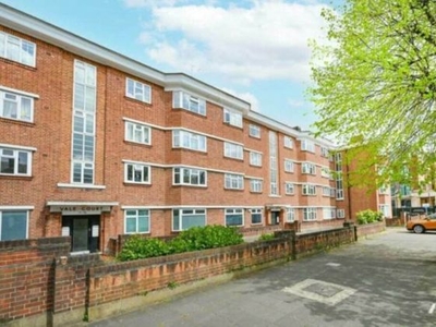 2 bedroom flat to rent London, W3 7SA
