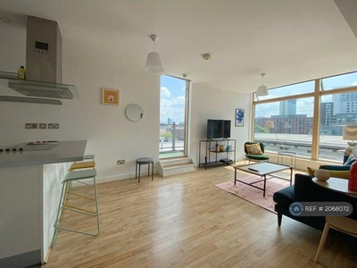 2 Bedroom Penthouse For Rent In Manchester