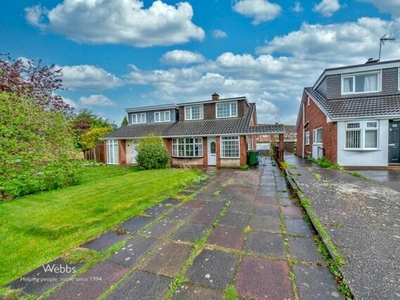 2 Bedroom Semi-detached Bungalow For Sale In Great Wyrley