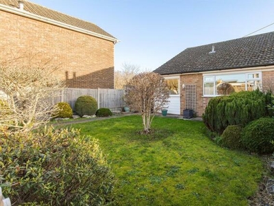 2 Bedroom Semi-detached Bungalow For Sale In Lincoln, Lincolnshire