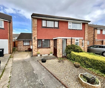 2 Bedroom Semi-detached House For Sale In Garforth