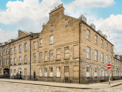3 Bedroom Apartment For Sale In Edinburgh