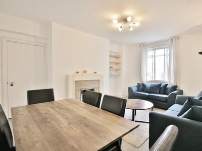 3 Bedroom Apartment For Sale In Hammersmith Road, Hammersmith