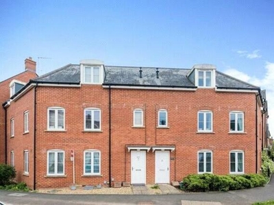 3 Bedroom Apartment For Sale In Swindon, Wiltshire