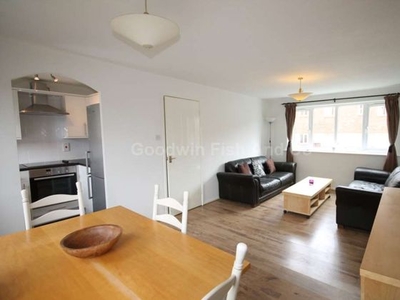 3 bedroom apartment to rent Manchester, M15 5NZ