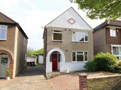 3 Bedroom Detached House For Sale In Hayes, Bromley