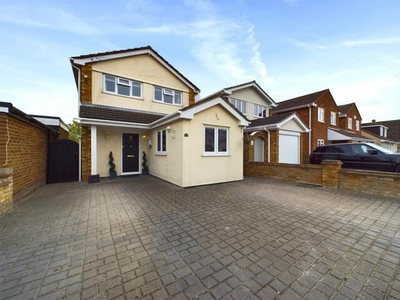 3 Bedroom Detached House For Sale In Hockley