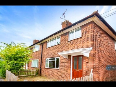 3 Bedroom End Of Terrace House For Rent In Pinner