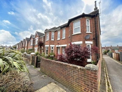 3 Bedroom End Of Terrace House For Sale In Heckford Park, Poole