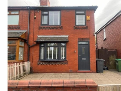 3 Bedroom End Of Terrace House For Sale In Oldham