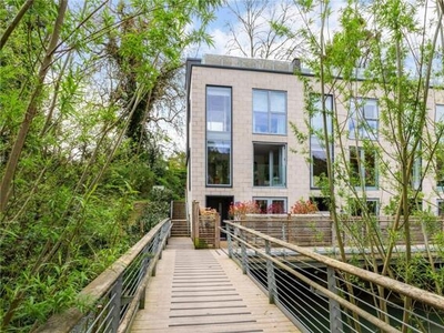 3 Bedroom End Of Terrace House For Sale In Woodchester, Stroud