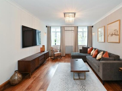 3 Bedroom Flat For Rent In Hyde Park, Lancaster Gate