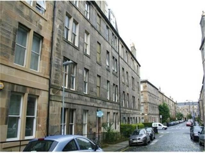 3 Bedroom Flat For Rent In Newington, Edinburgh