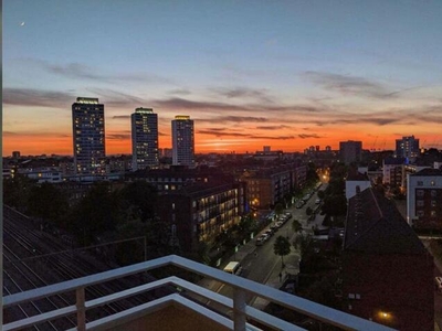 3 Bedroom Flat For Sale In Mile End, London