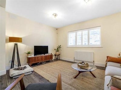3 Bedroom House For Rent In Greenwich, London