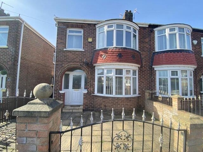 3 Bedroom Semi-detached House For Rent In South Bank