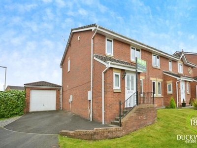 3 Bedroom Semi-detached House For Sale In Clayton Le Moors